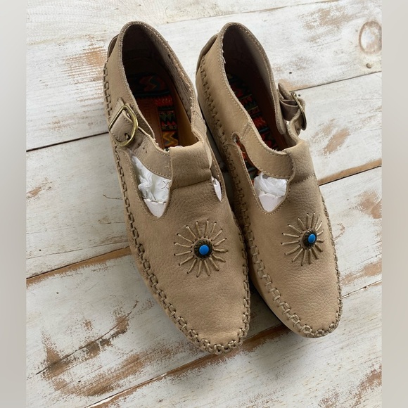 HUSH PUPPIES leather moccasins casual southwest turquoise boho flats sz 8.5 NWOB - Picture 1 of 12